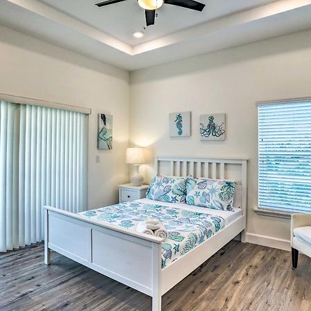Tampa House With Patio, Near Downtown And Beaches! Екстериор снимка