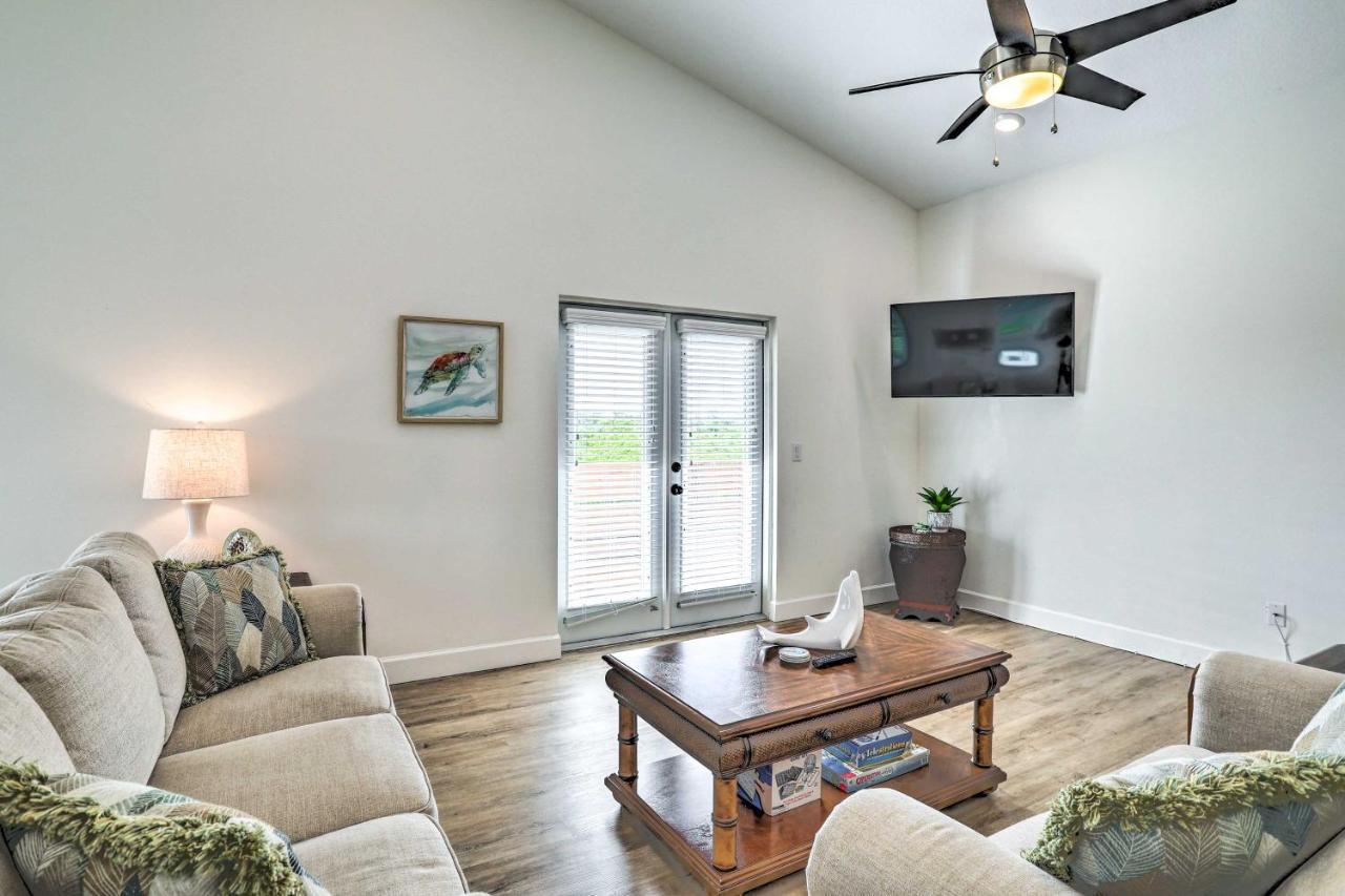 Tampa House With Patio, Near Downtown And Beaches! Екстериор снимка