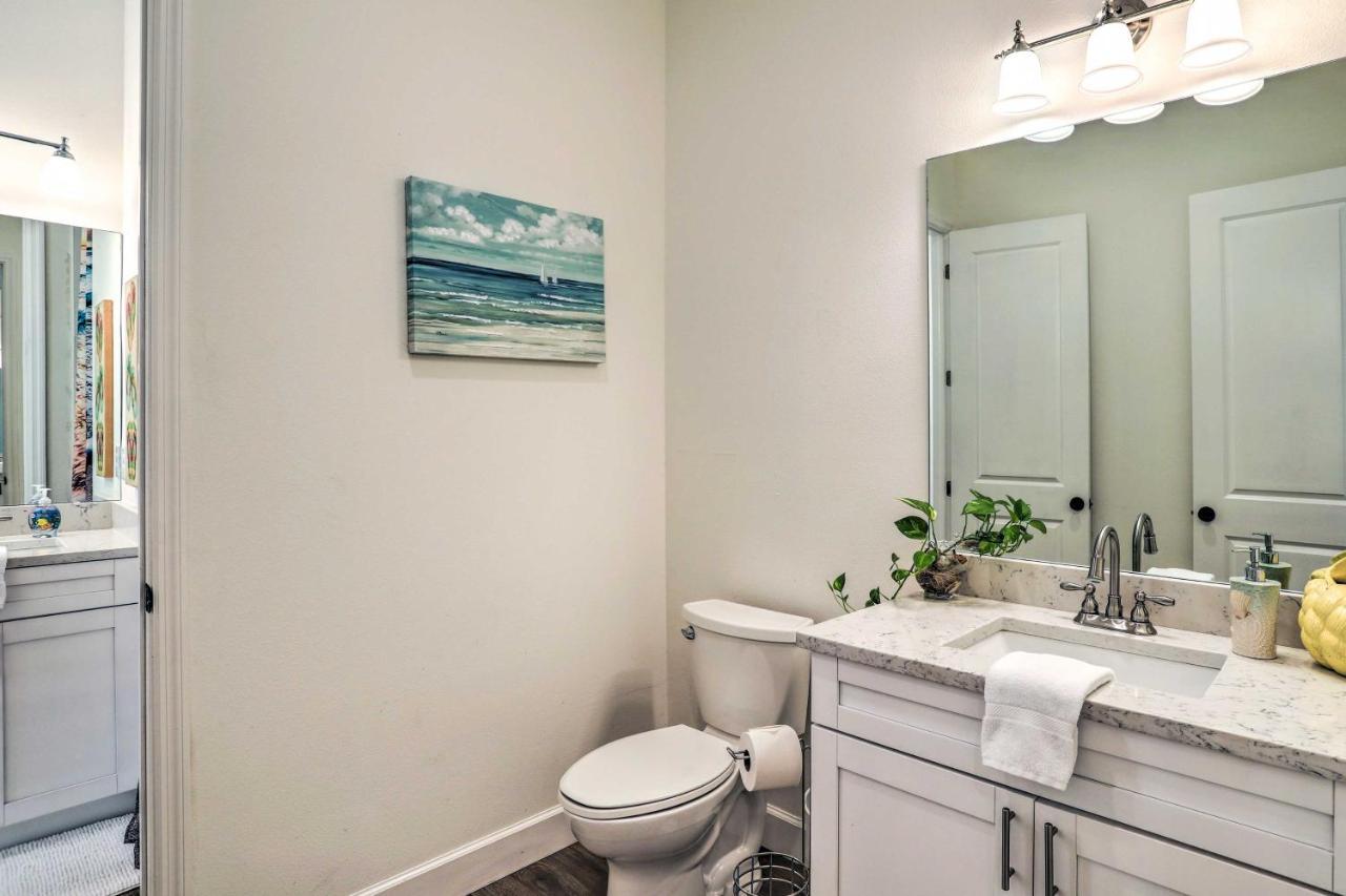 Tampa House With Patio, Near Downtown And Beaches! Екстериор снимка